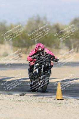 media/Jan-15-2026-Racers Edge (Thu) [[dfebeb70ab]]/2-A Group/Session 5 Turn 2/